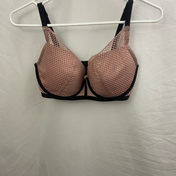 Victoria’s Secret Plunge Nude Fishnet Black 34DDD Bra - Picture 10 of 10